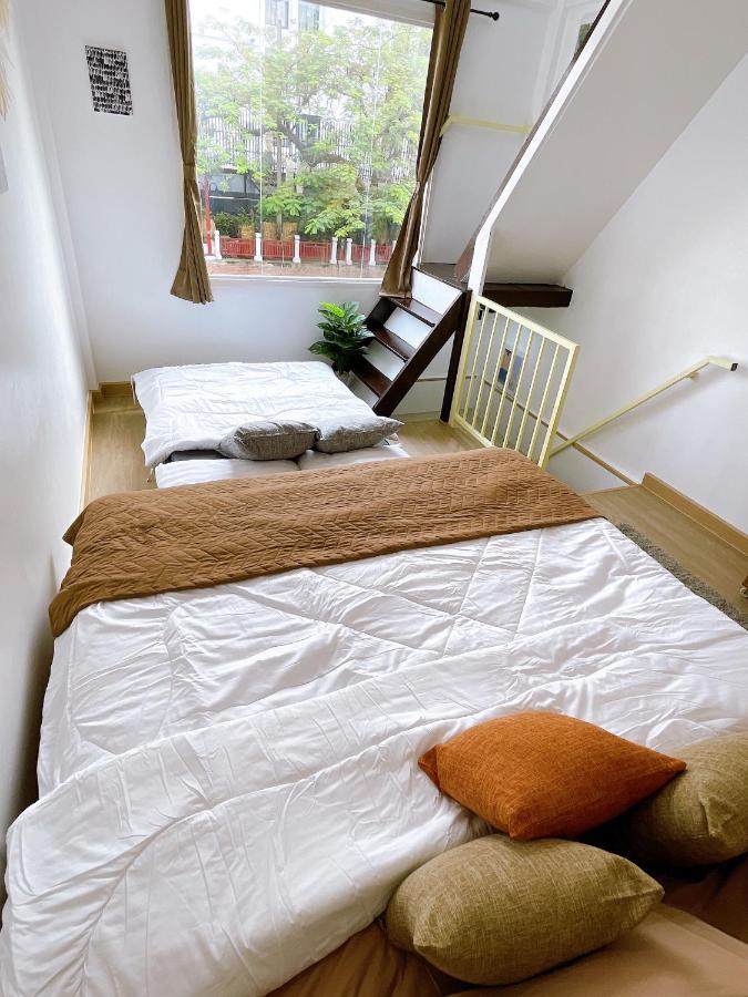 Lively And Cozy Canal House ,Entire House Банкок Екстериор снимка