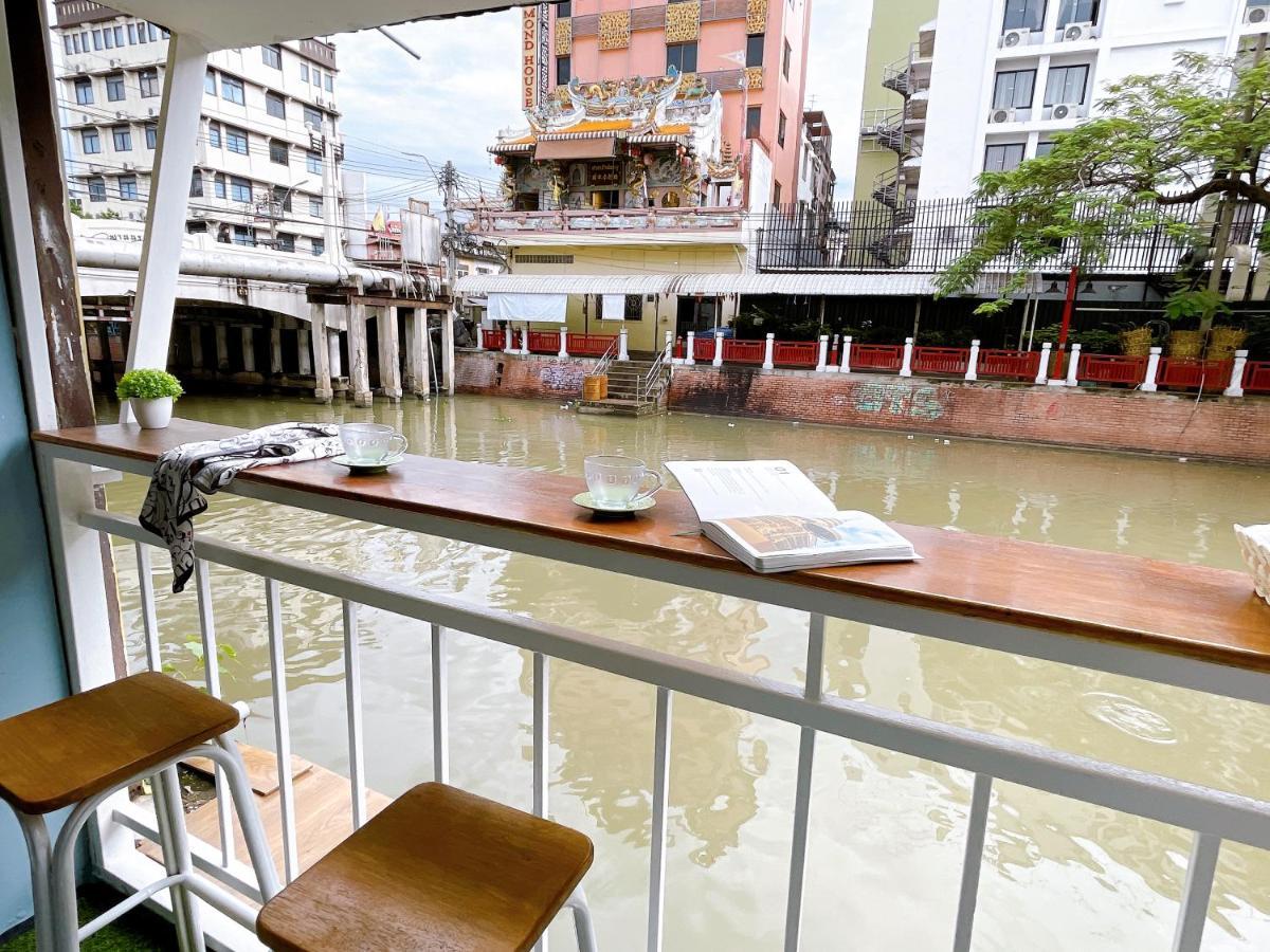 Lively And Cozy Canal House ,Entire House Банкок Екстериор снимка