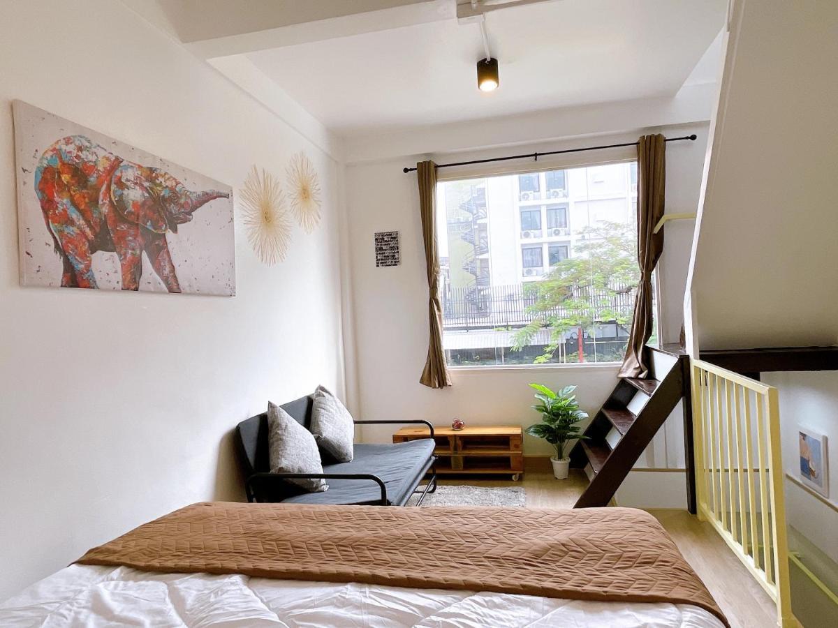Lively And Cozy Canal House ,Entire House Банкок Екстериор снимка